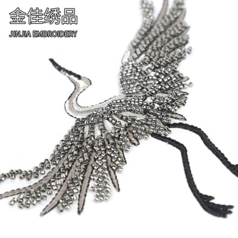 彩绣艺术：从传统工艺到现代时尚